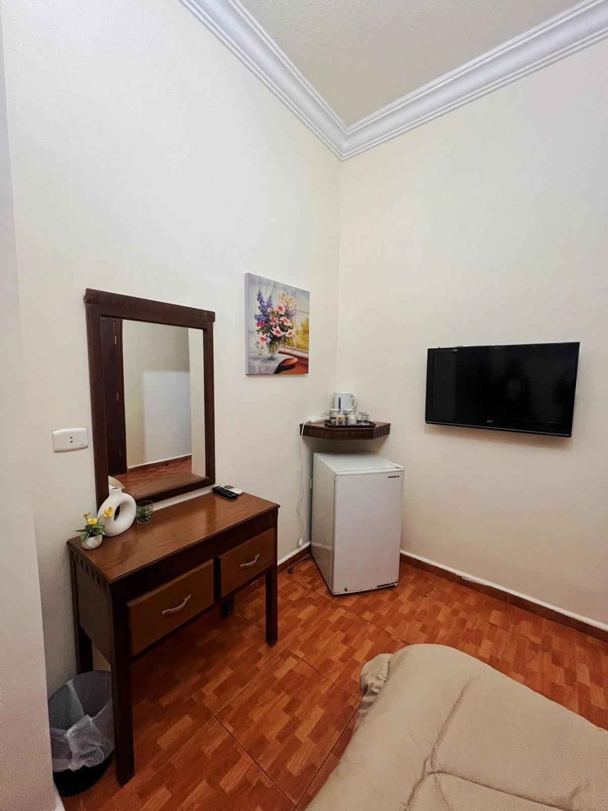 Sufara Hotel Suites Аман Екстериор снимка