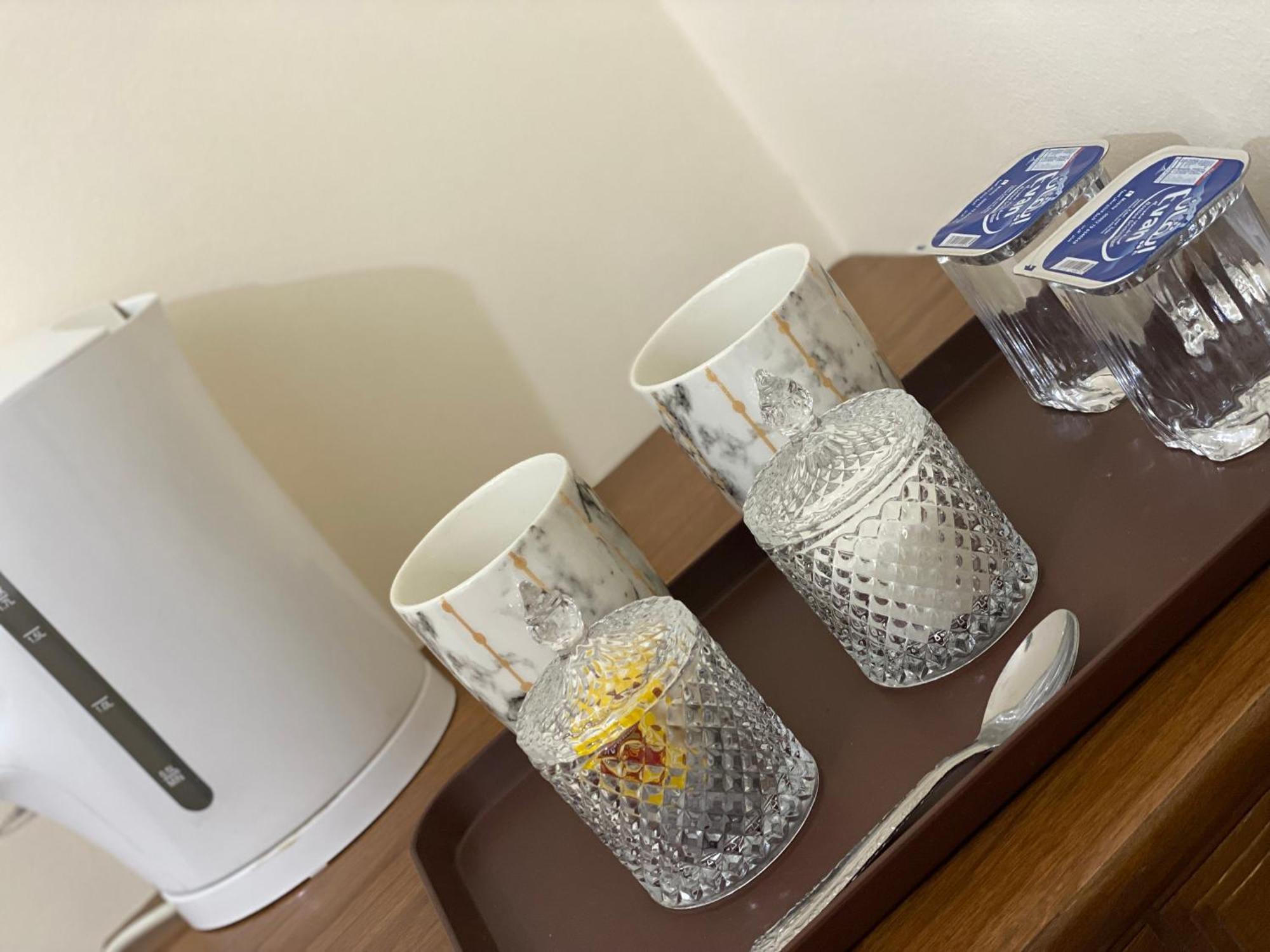 Sufara Hotel Suites Аман Екстериор снимка